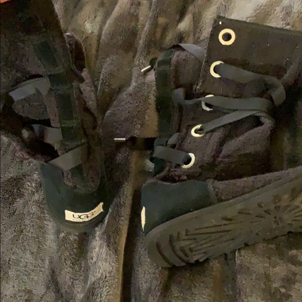 Ugg - tall lace up black boot